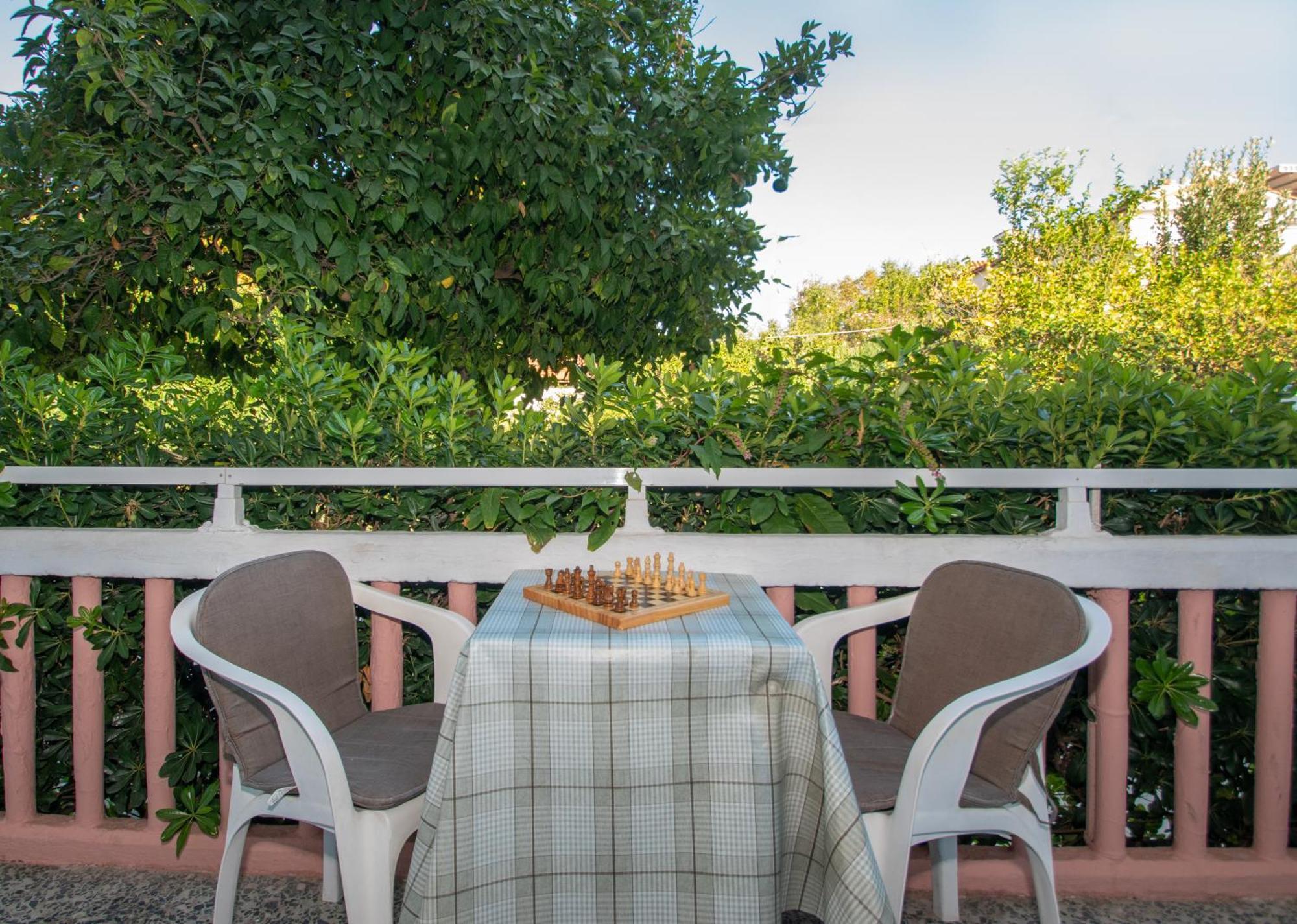 Dora Guest house