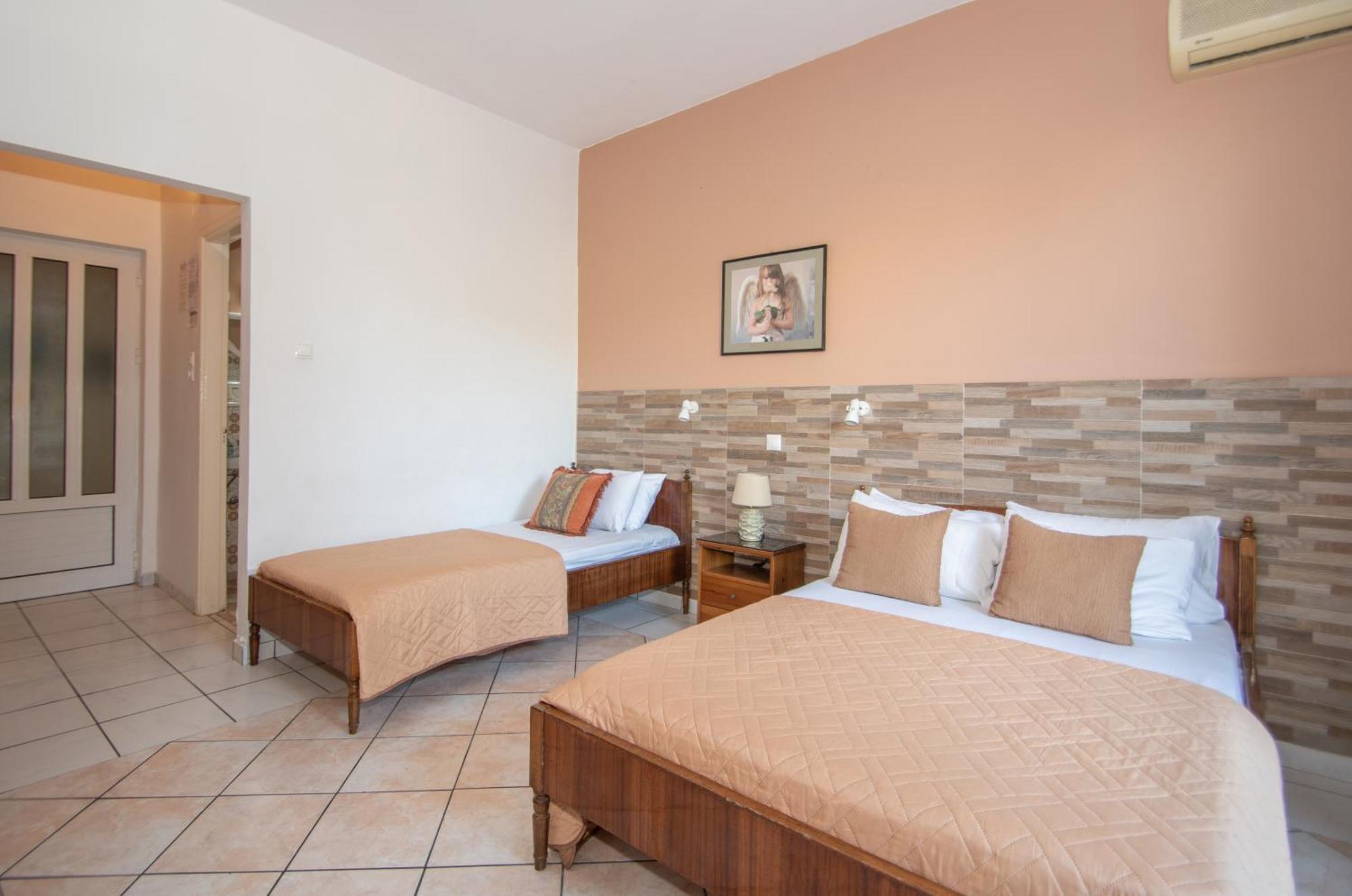 Dora Guest house Laganas